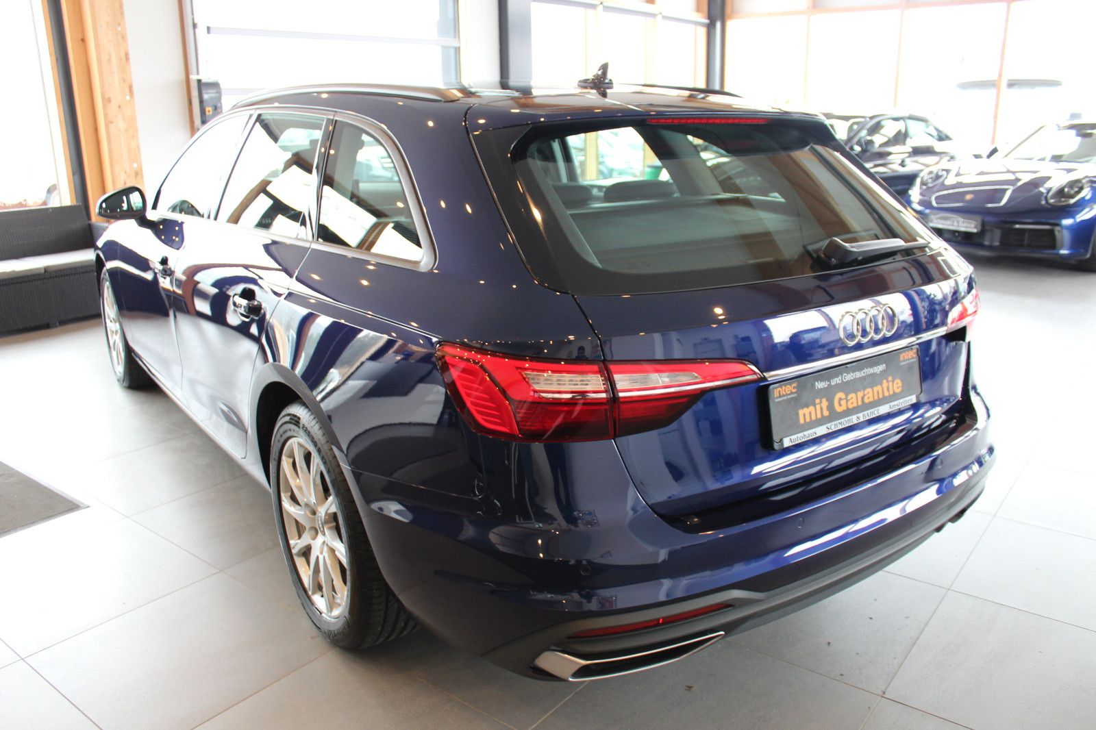 Audi A4 Avant 40 TDI S tronic - Samsaru's Car Outlet