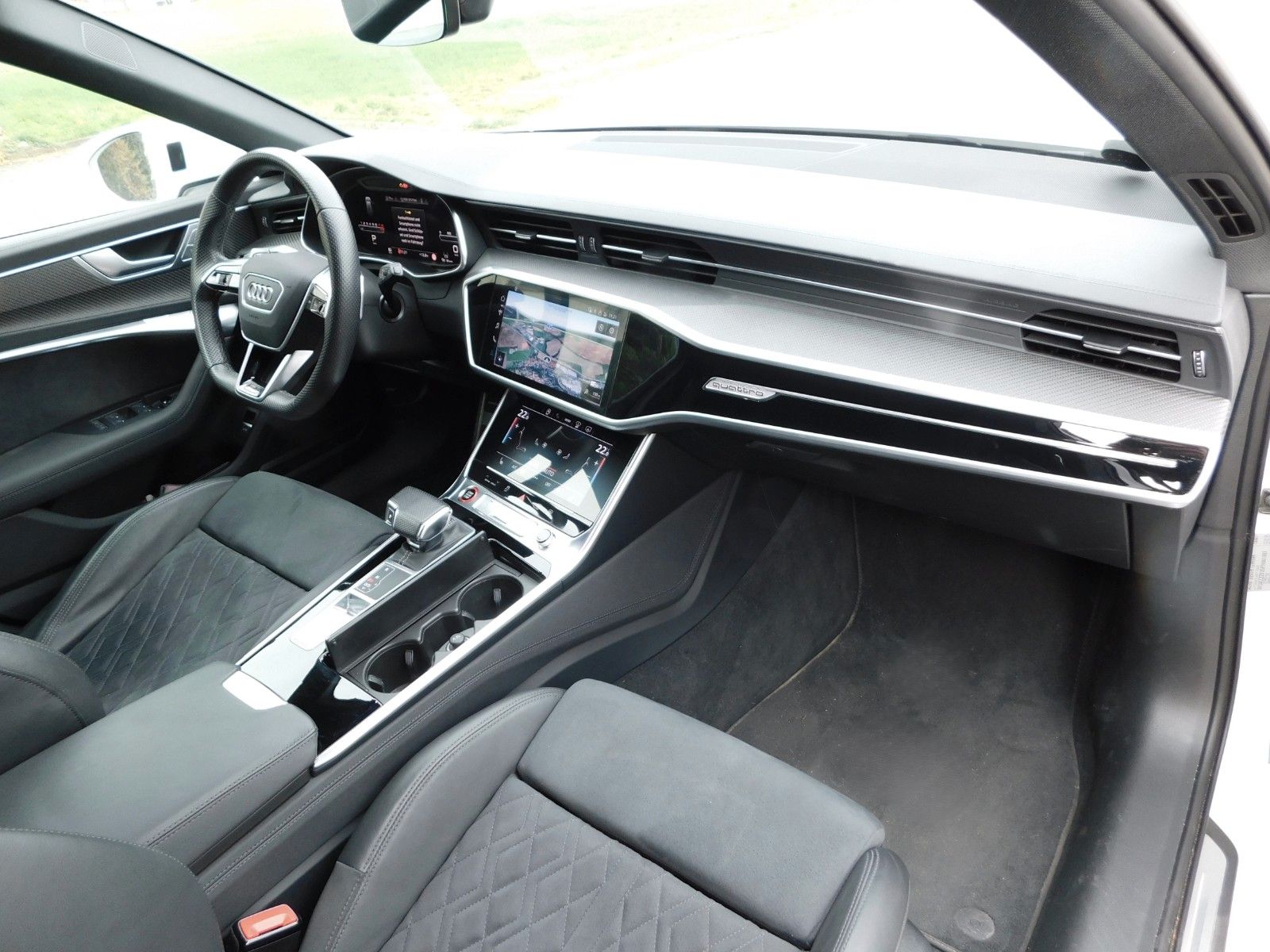 Audi RS6 4.0 DYNAMIK HUD PANO LASER B&O 22 Zoll