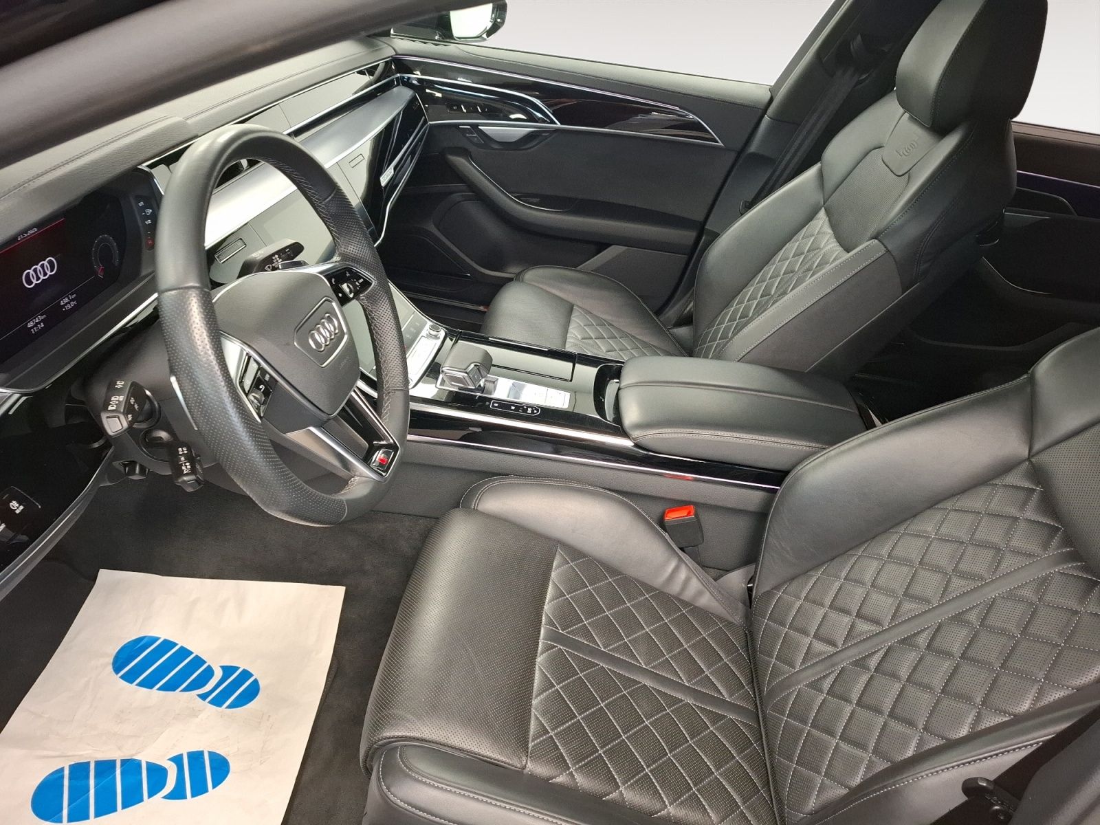 Audi A8 50 TDI quattro Lang S-Line - Samsaru's Car Outlet