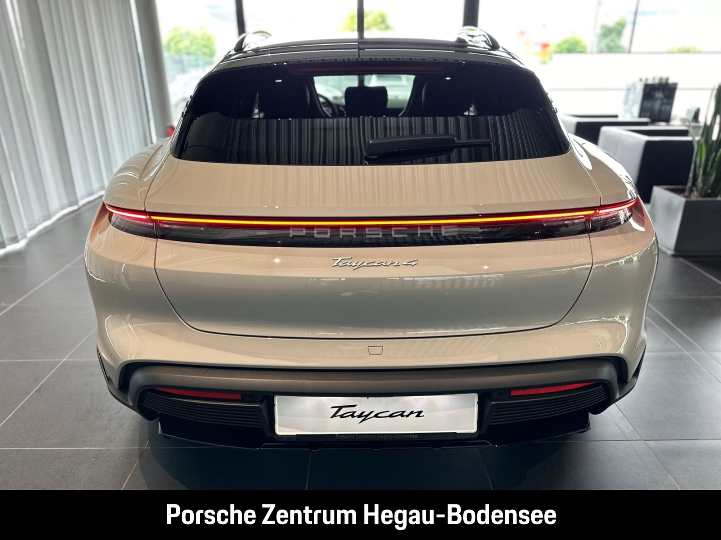 Porsche Taycan 4 Cross Turismo/Offroad Design Paket/LED/