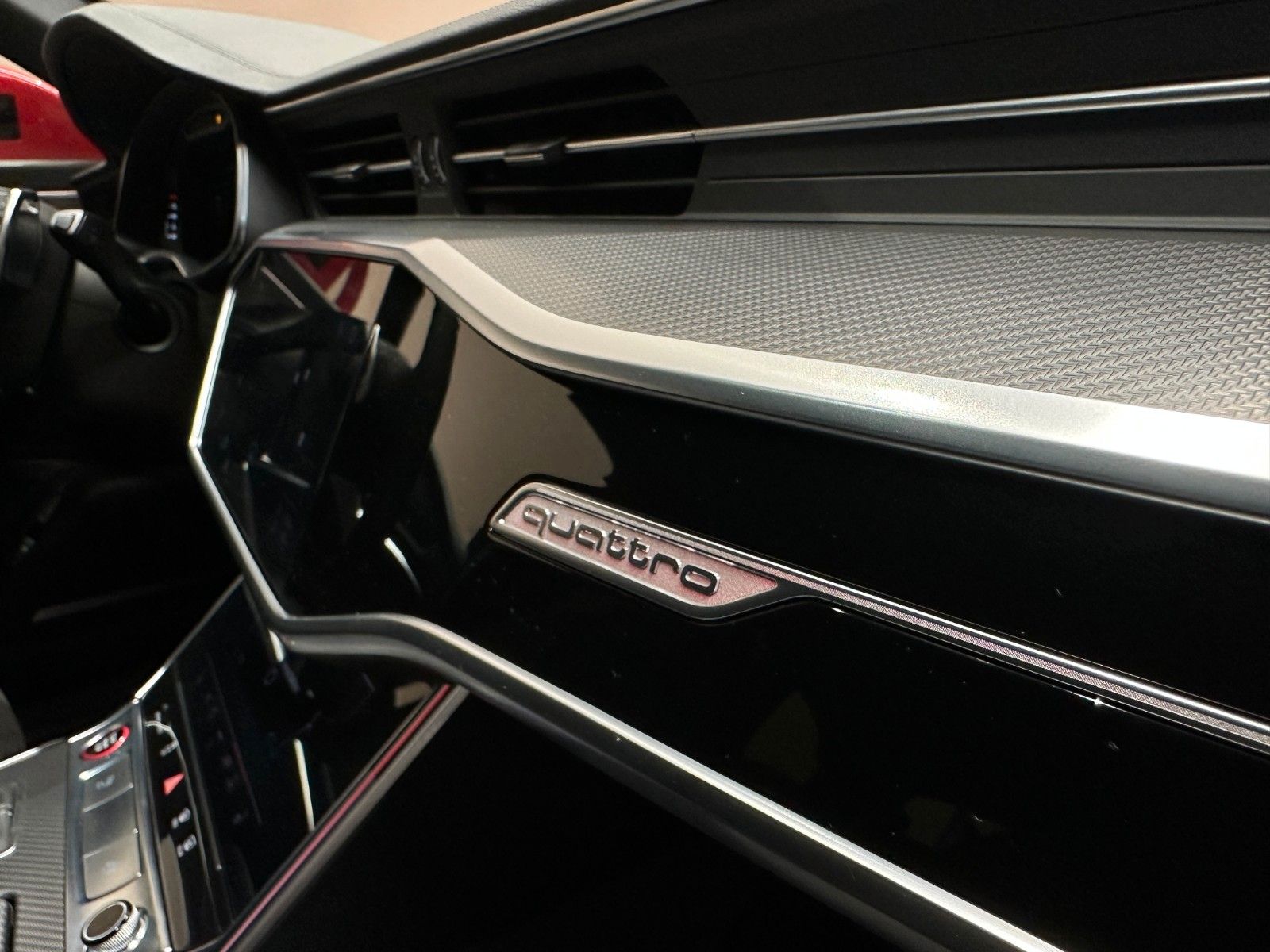 Audi RS6 Avant 4.0 TFSI quattro *1. HAND*B&O*KERAMIK*