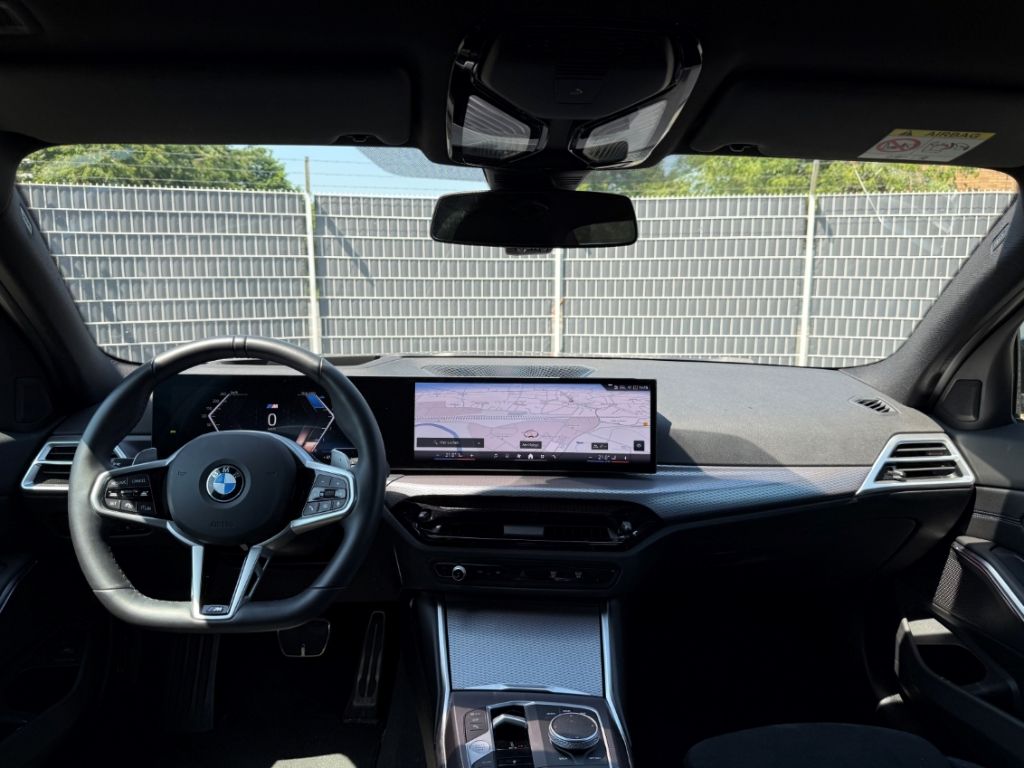 BMW 320 d xDrive M Sport Head-Up Parking Plus NaviPr