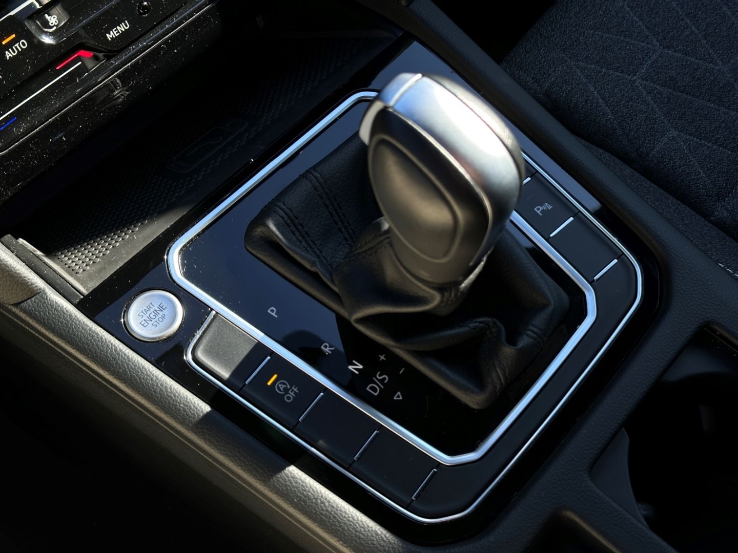 Volkswagen Passat Variant Business 2.0 TSI DSG - Samsaru's Car Outlet