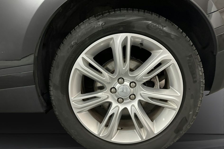 Range Rover Velar P400e - Samsaru's Car Outlet