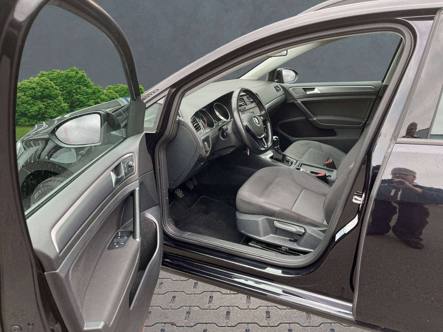 Volkswagen Golf Variant Comfortline 2.0 TDI - Samsaru's Car Outlet