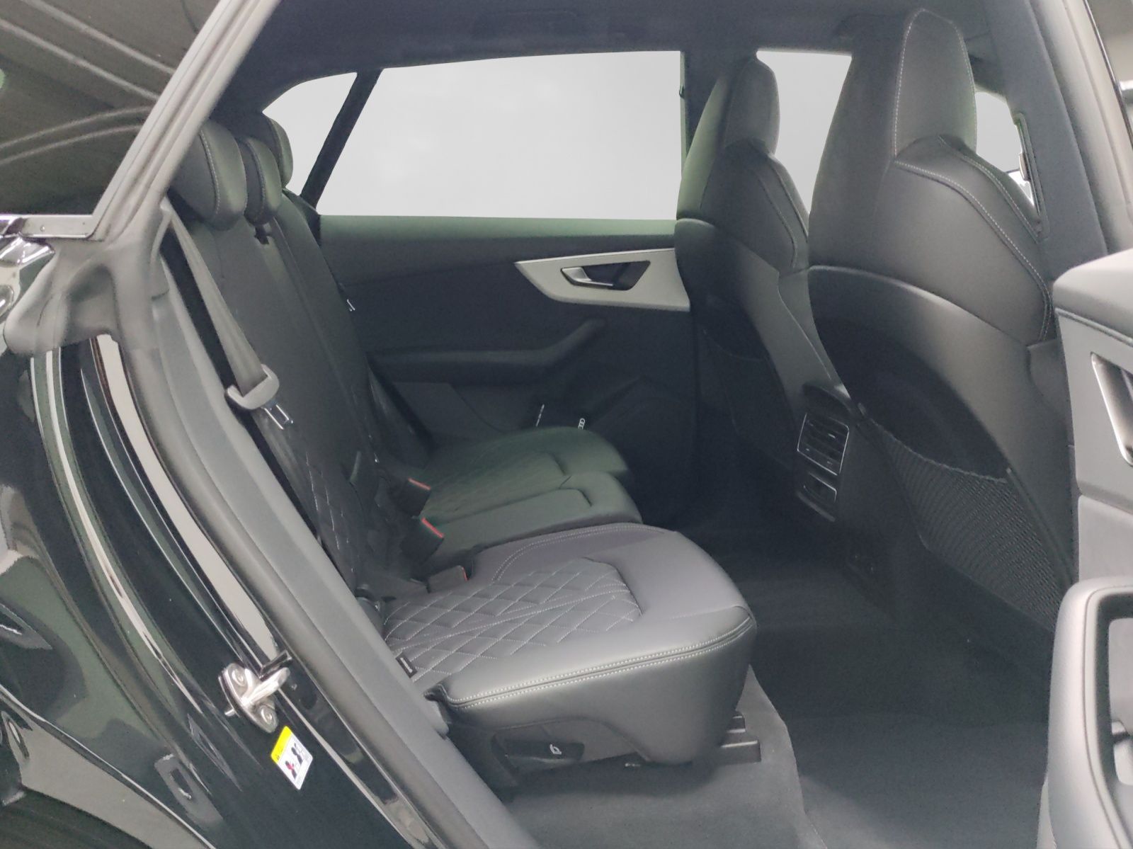 Audi Q8 TFSIe Q S LINE KAMERA NAVI AHK LM22