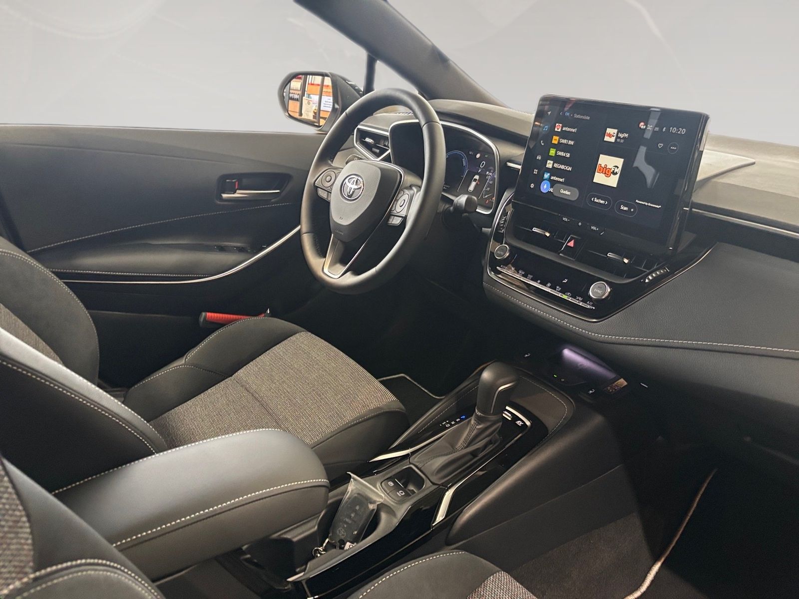 Toyota Corolla 2.0 l Hybrid TS Teamplayer mit Technik-
