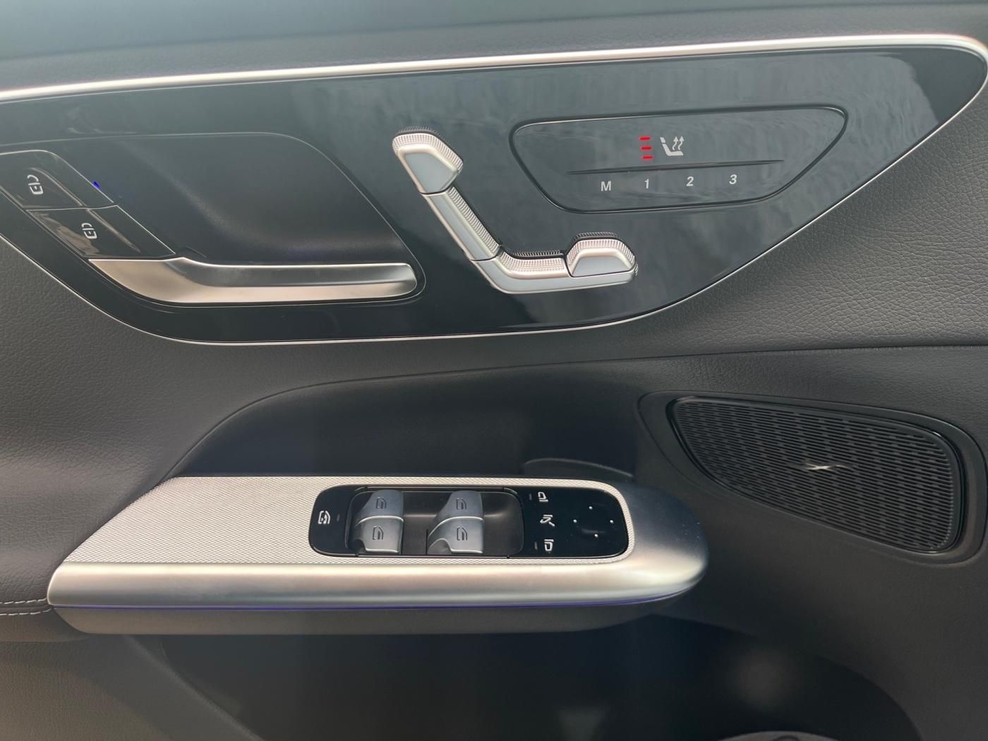 Mercedes-Benz GLC 300 d 4MATIC AMG AMG*Standheizung*AHK*WiRä