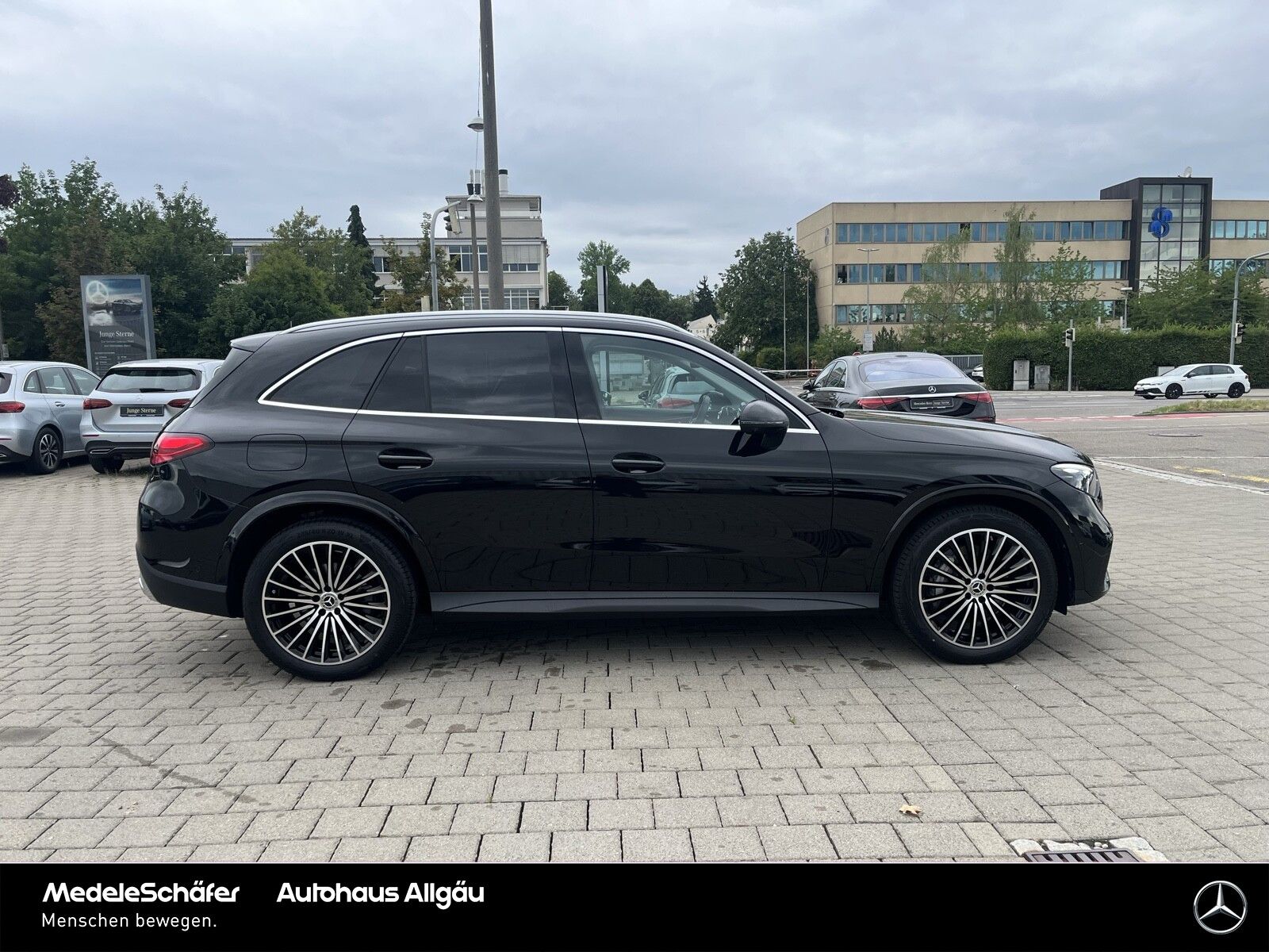 Mercedes-Benz GLC 220 d 4M AMG Distro AHK Memo Pano Burm