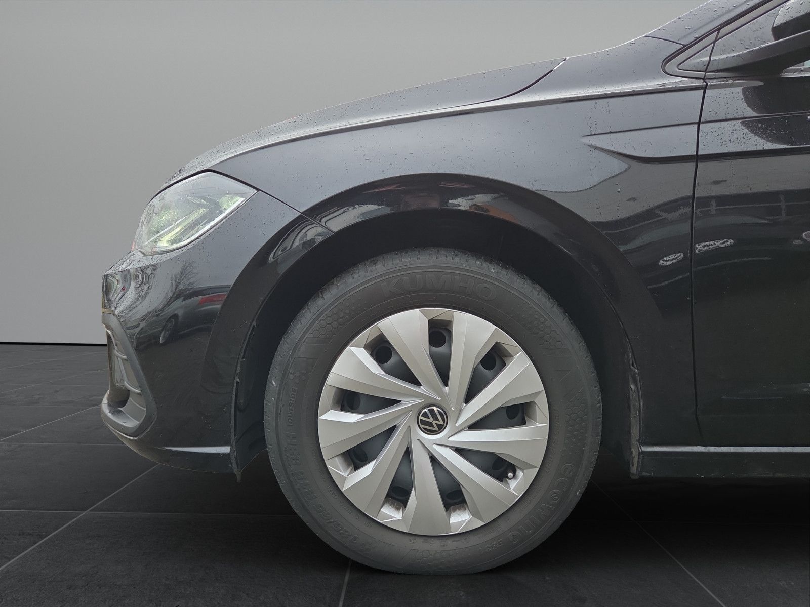 Volkswagen Polo VI Life - Samsaru's Car Outlet