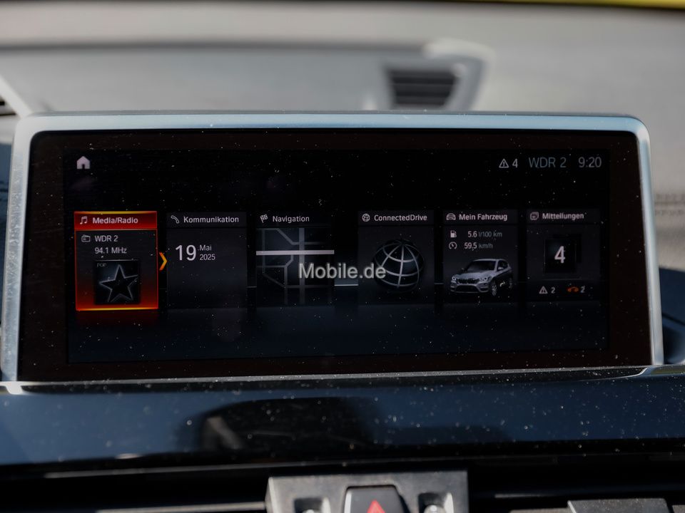 BMW X1 xDrive25e Sport Line Steptronic - Samsaru's Car Outlet