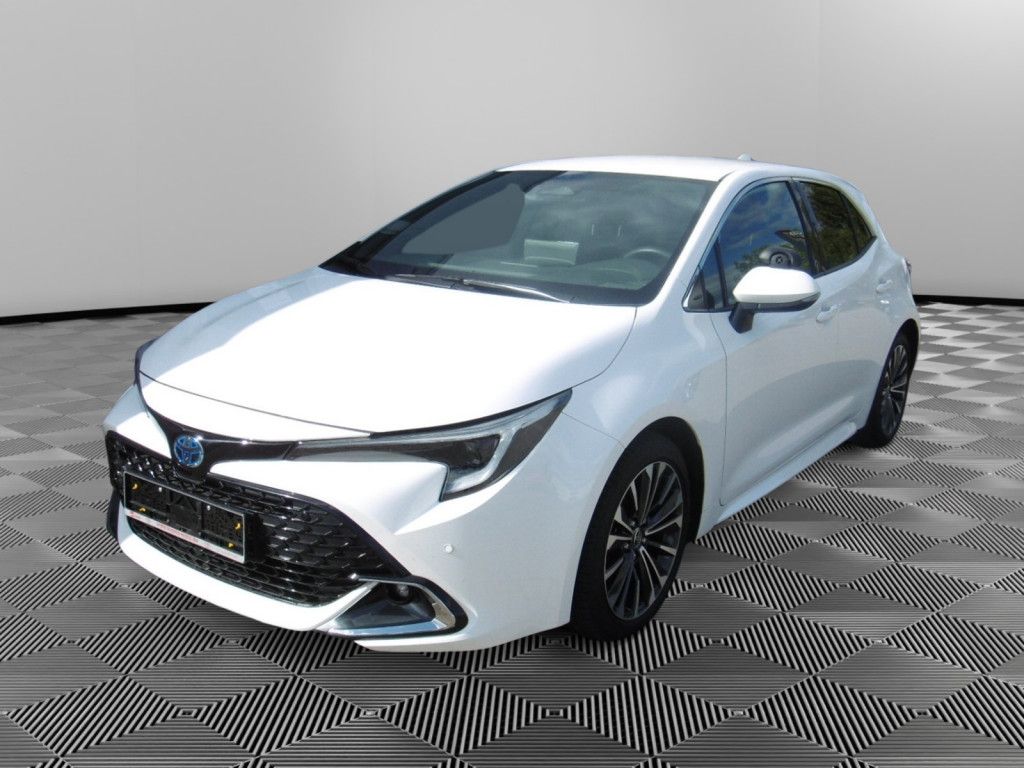 Toyota Corolla 1.8 Hybrid Team D NAVI ACC FACEL. LED