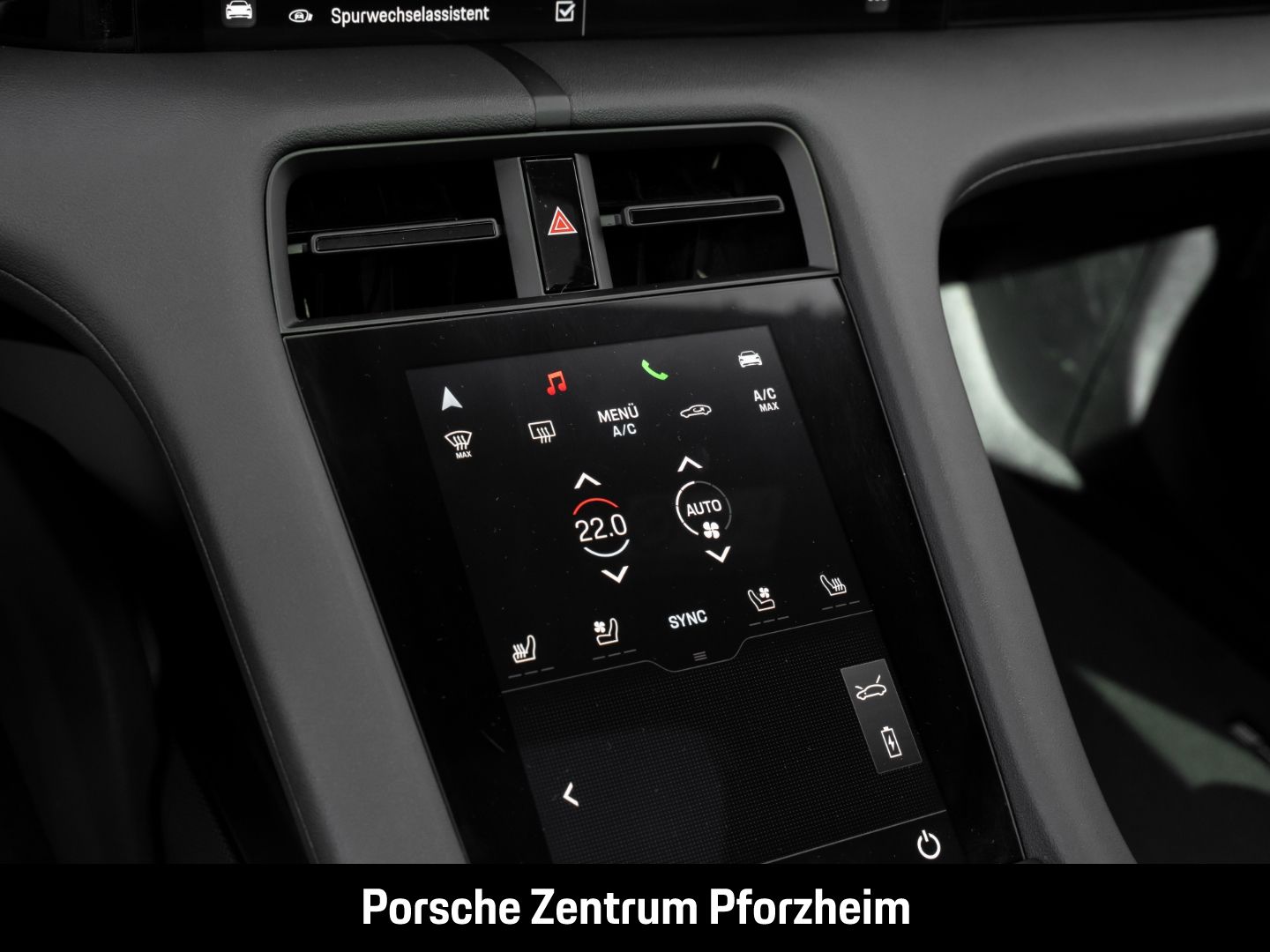 Porsche Taycan Sport Turismo PASM SurroundView InnoDrive