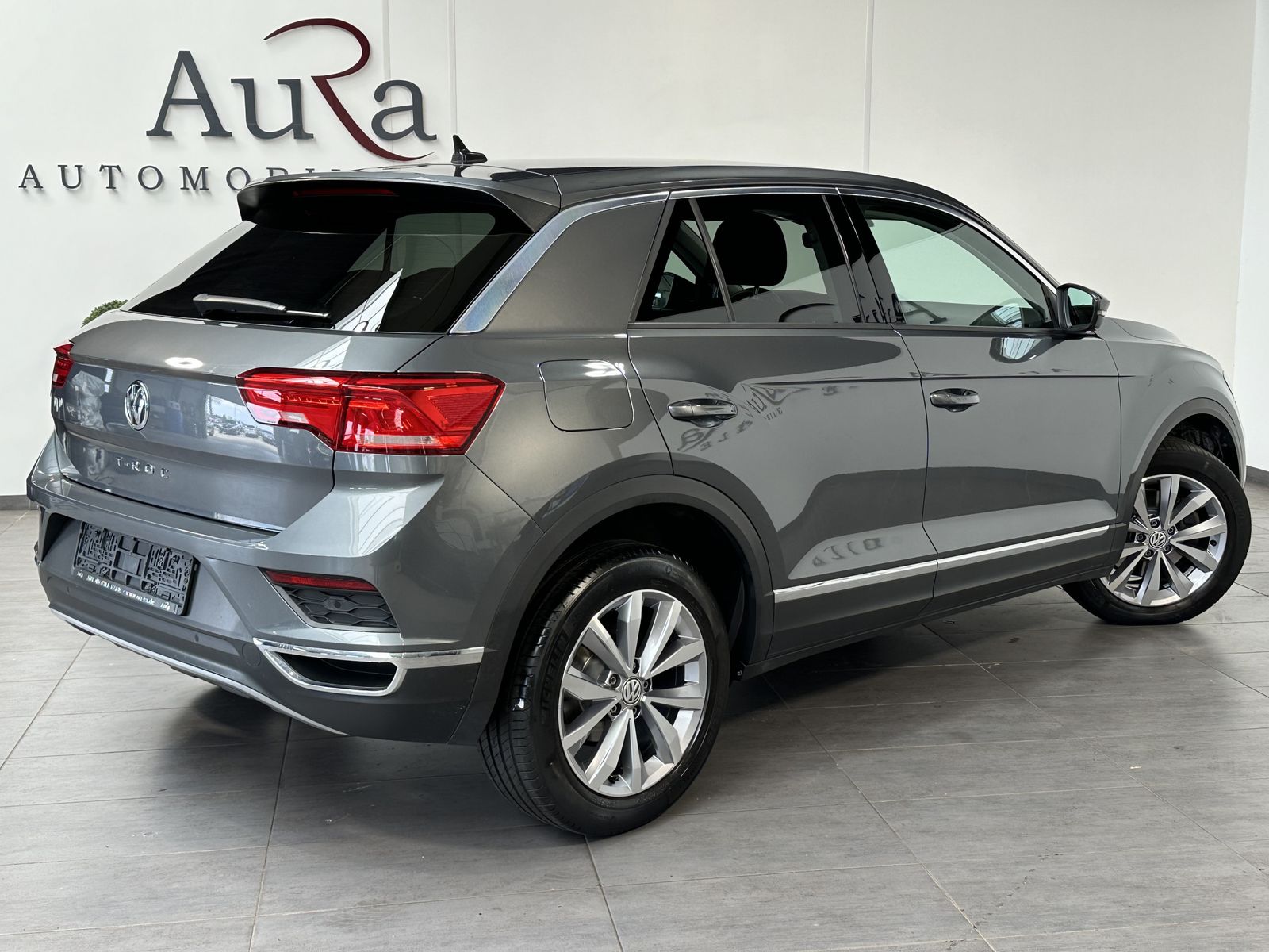 Volkswagen T-Roc 2.0 TDI DSG Style - Samsaru's Car Outlet