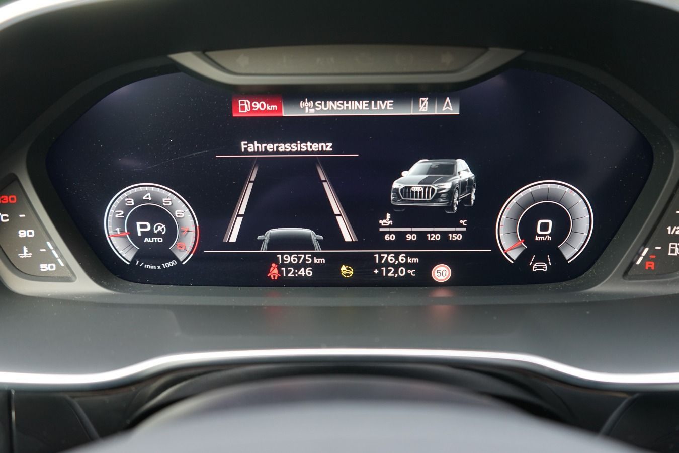 Audi Q3 45 TFSI quattro advanced - Samsaru's Car Outlet