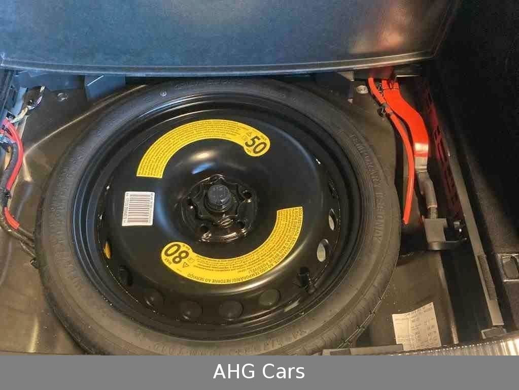 Audi A4 40 Avant S line quattro 2.0 TFSI - Samsaru's Car Outlet