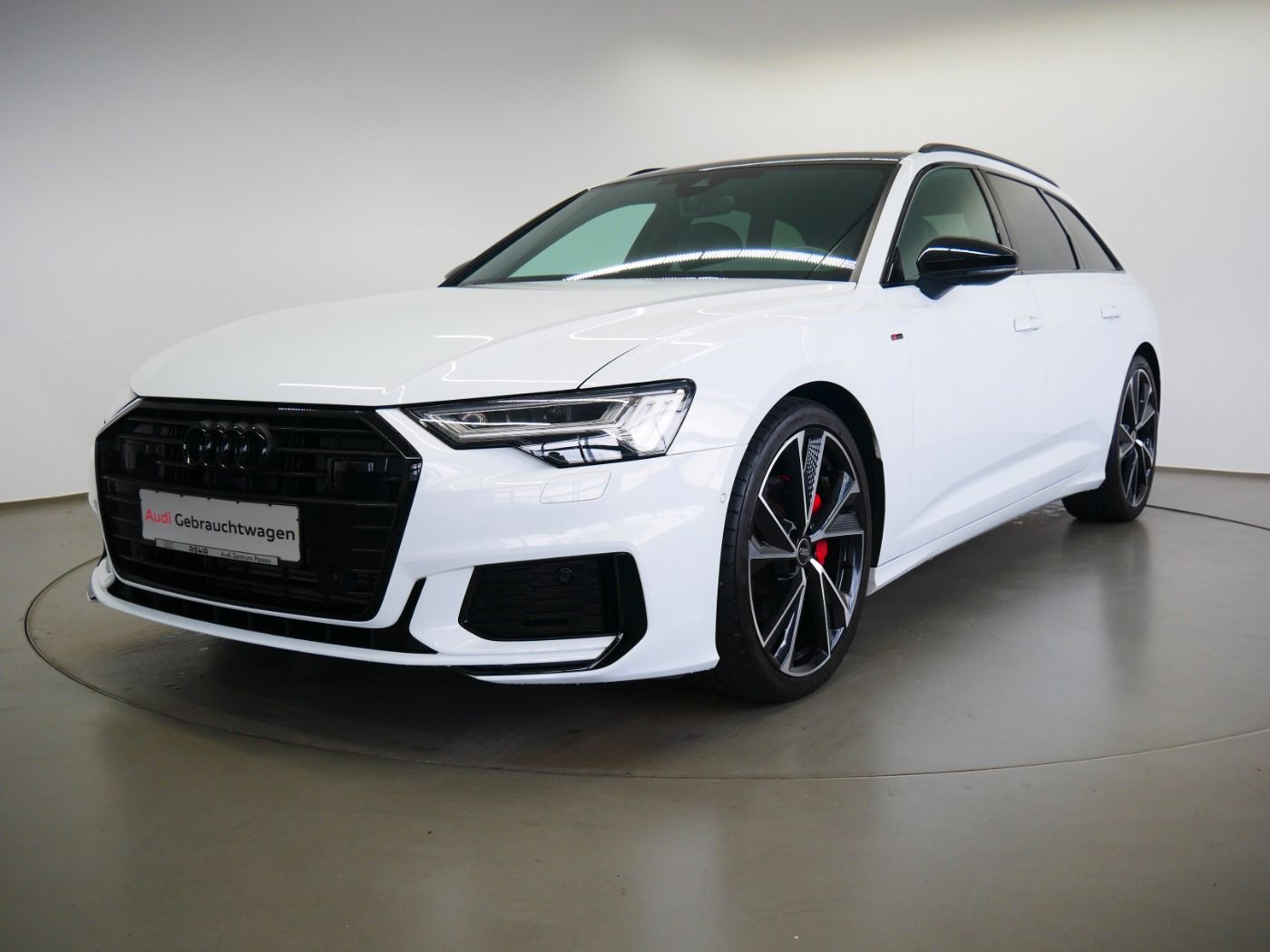 Audi A6 Avant 45 TFSI S line - Samsaru's Car Outlet
