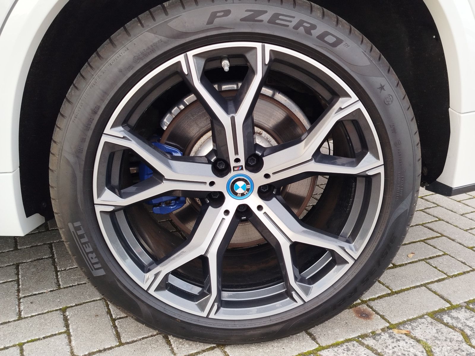 BMW X5 XDrive 45e M Sport AHZ DAB KAM Winterräder