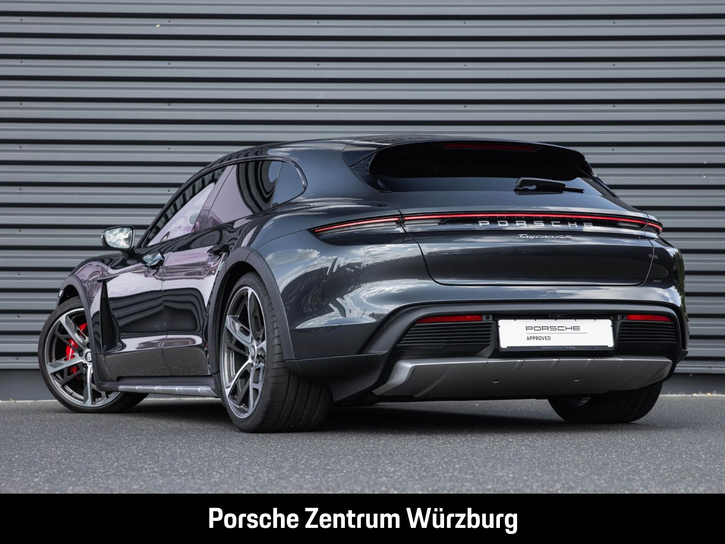 Porsche Taycan 4S Cross Turismo BOSE Surround View