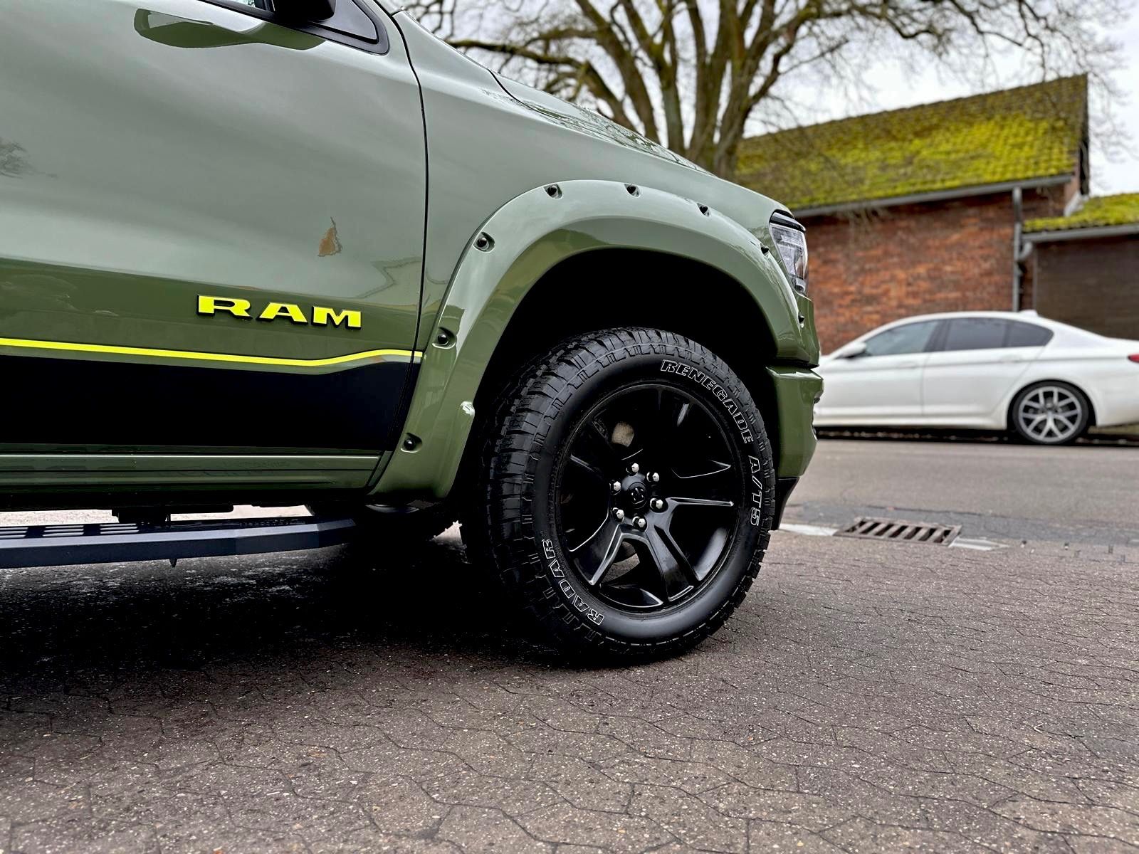 Dodge 5.7 V8*LPG*LIFT*BÜGEL*OFFROAD*AHK*NAVI*GARANTIE