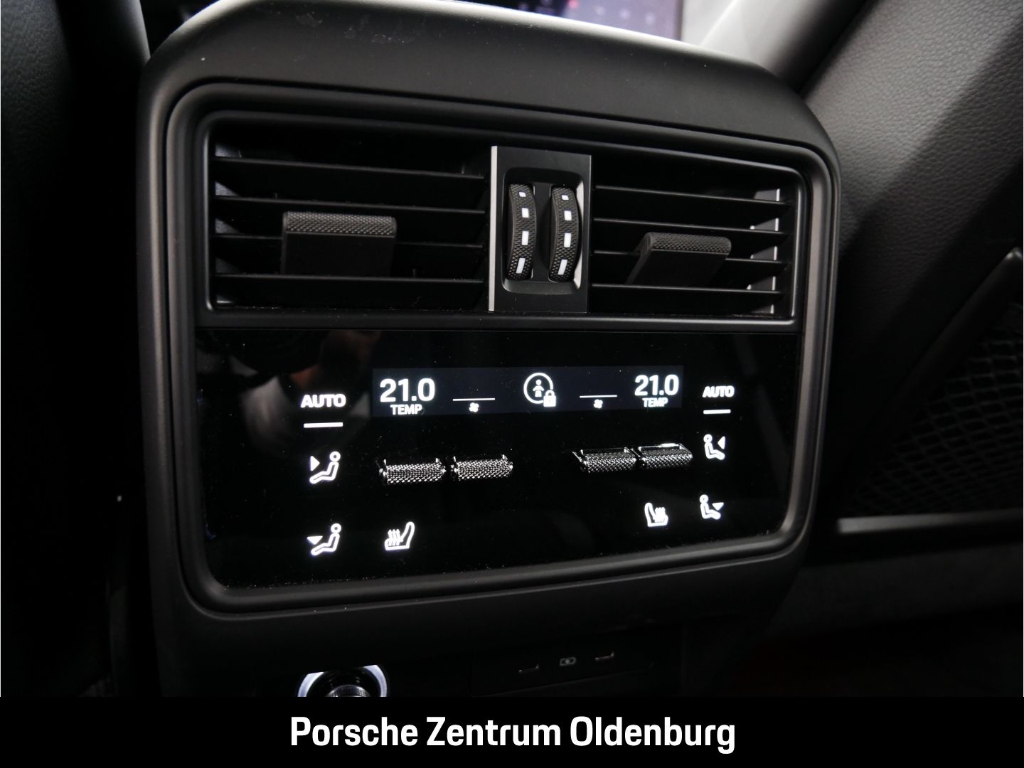 Porsche Cayenne Turbo E-Hybrid Coupe mit GT-Paket PTS