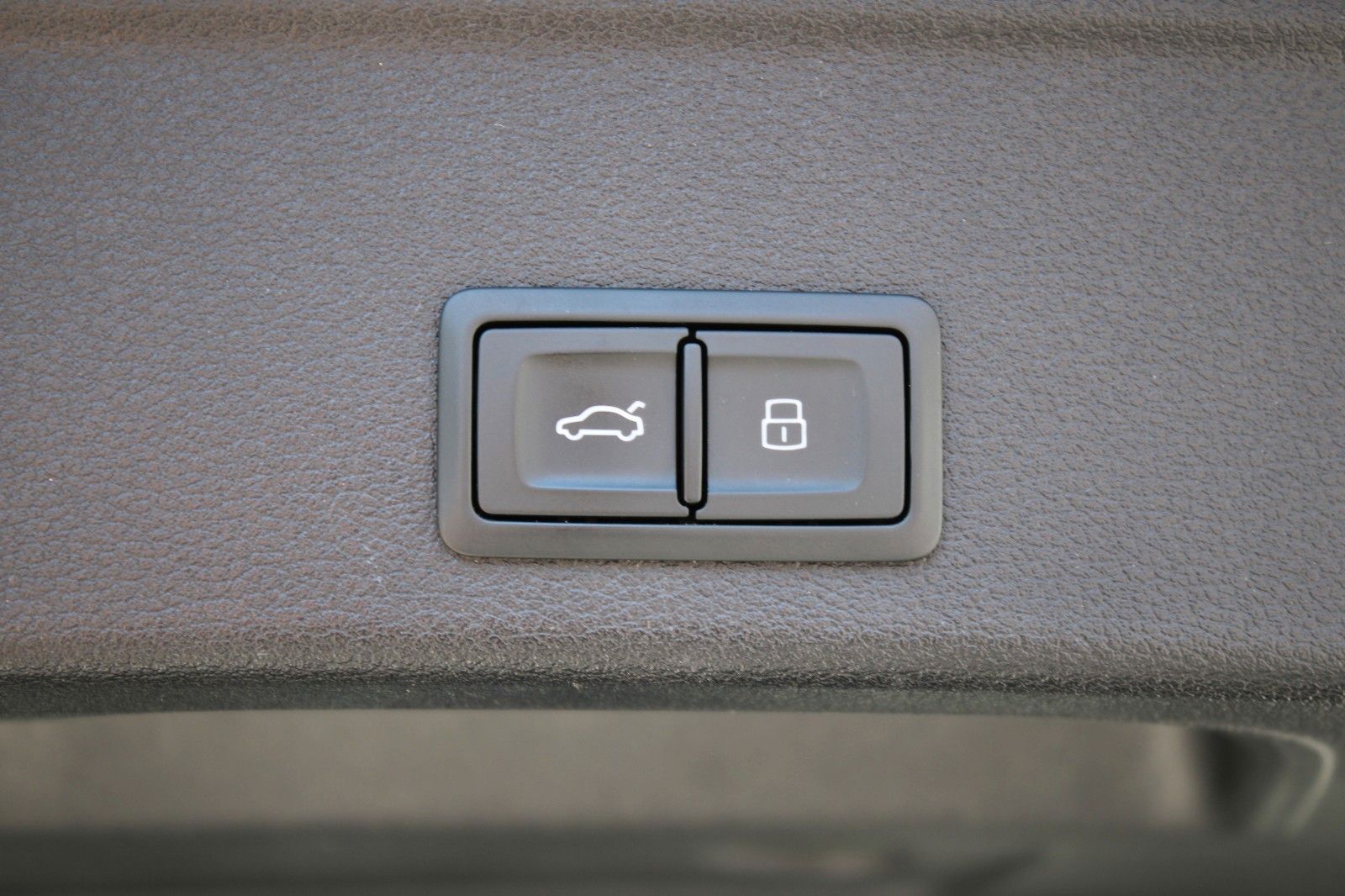 Audi A4 Avant 40 TDI - Samsaru's Car Outlet
