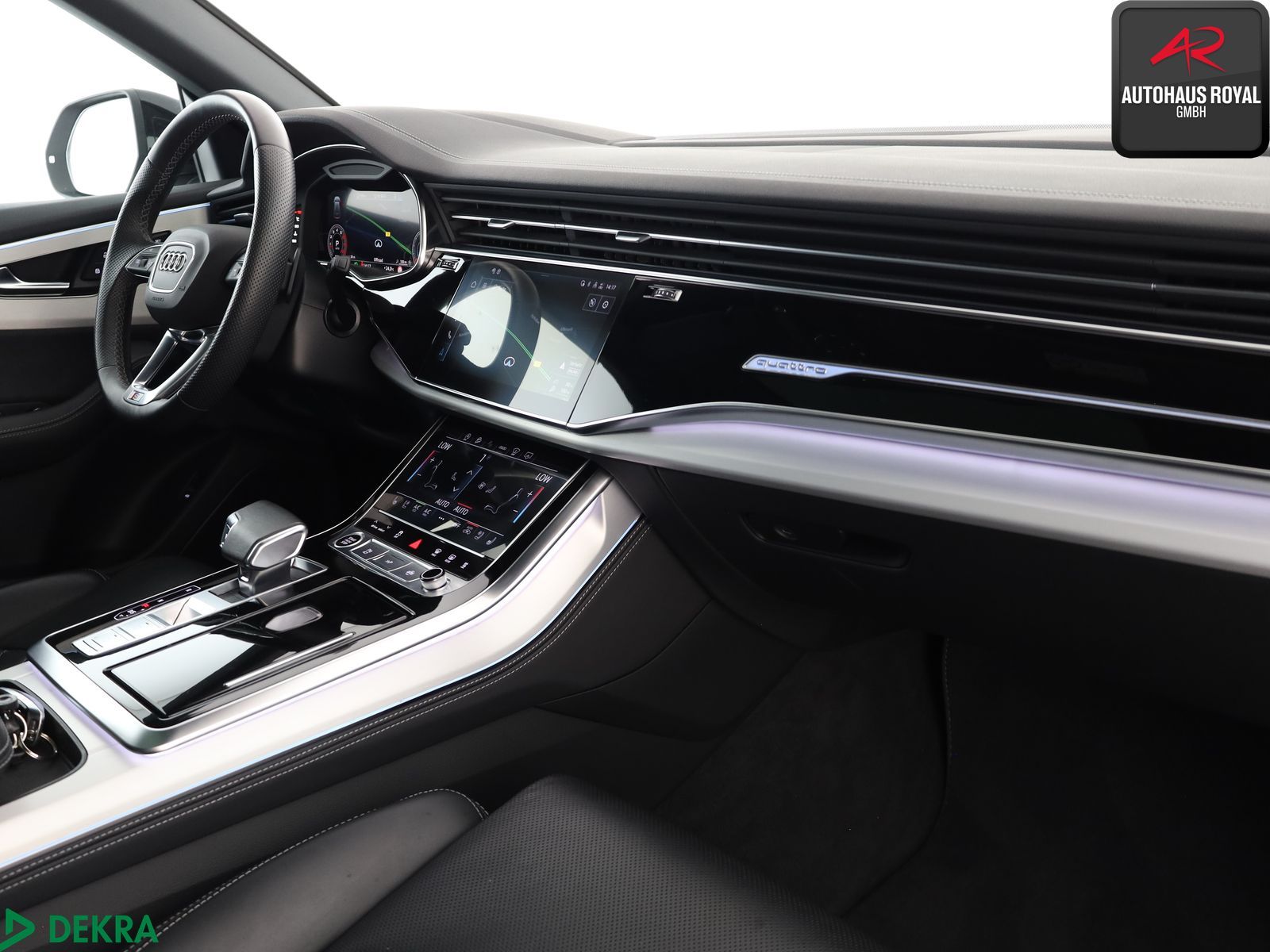 Audi Q8 55 TFSI qu 3x S Line MASSAGE,S-SITZE,B+O,AHK