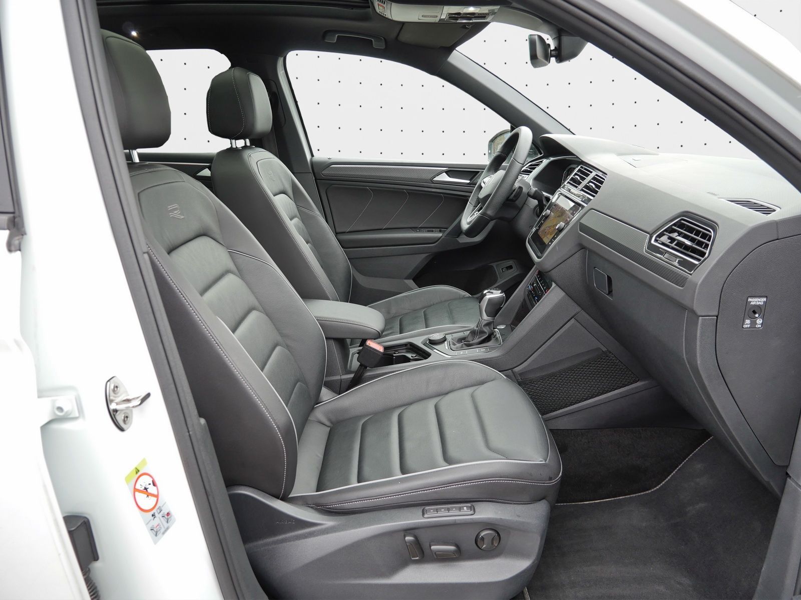 Volkswagen Tiguan 2.0 TDI R-Line Leder*PANO*HuD*IQ.LIGHT*