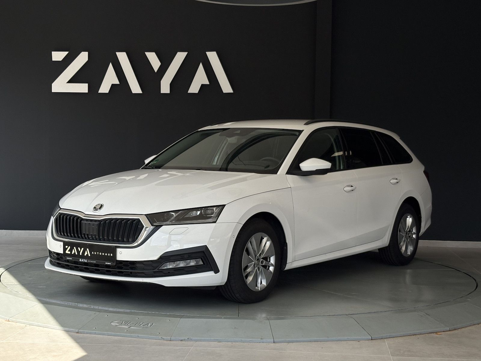 Skoda Octavia 2.0 TDI Ambition - Samsaru's Car Outlet
