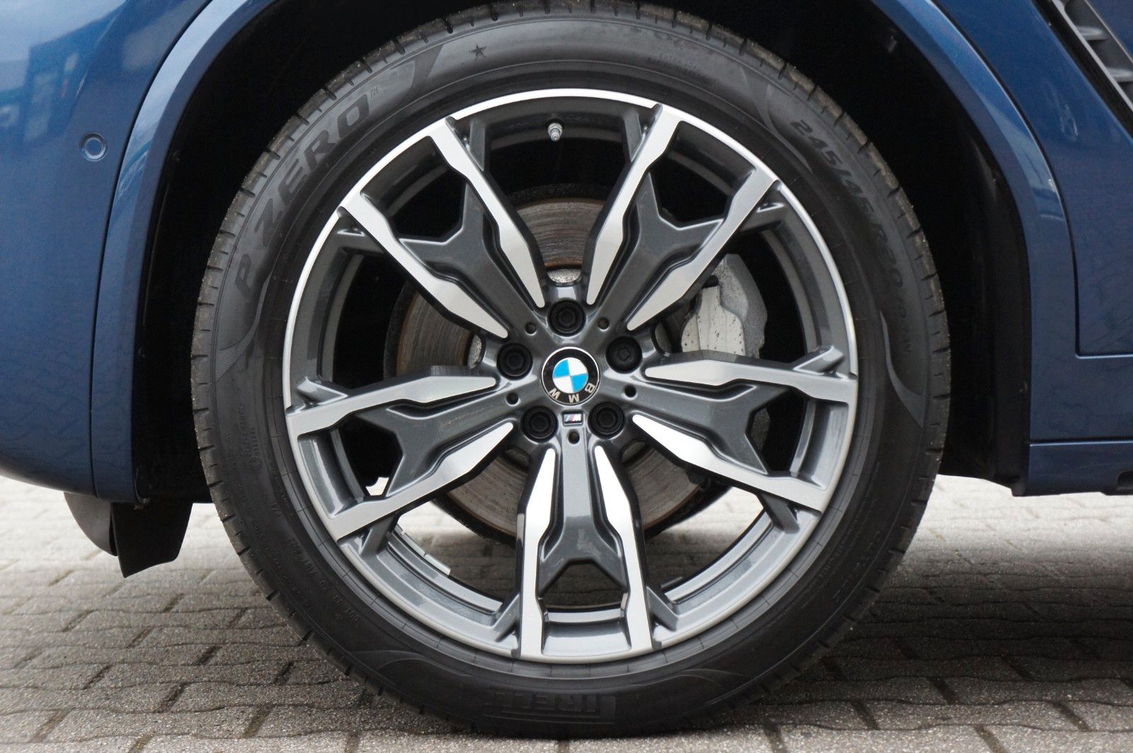BMW X3 30d xDrive *M-SPORT*STANDHZG*360°*AHK*