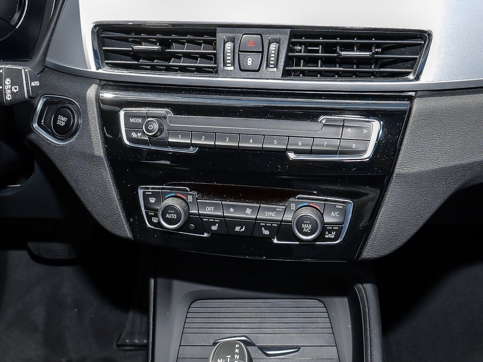 BMW X1 xDrive25e Advantage - Samsaru's Car Outlet