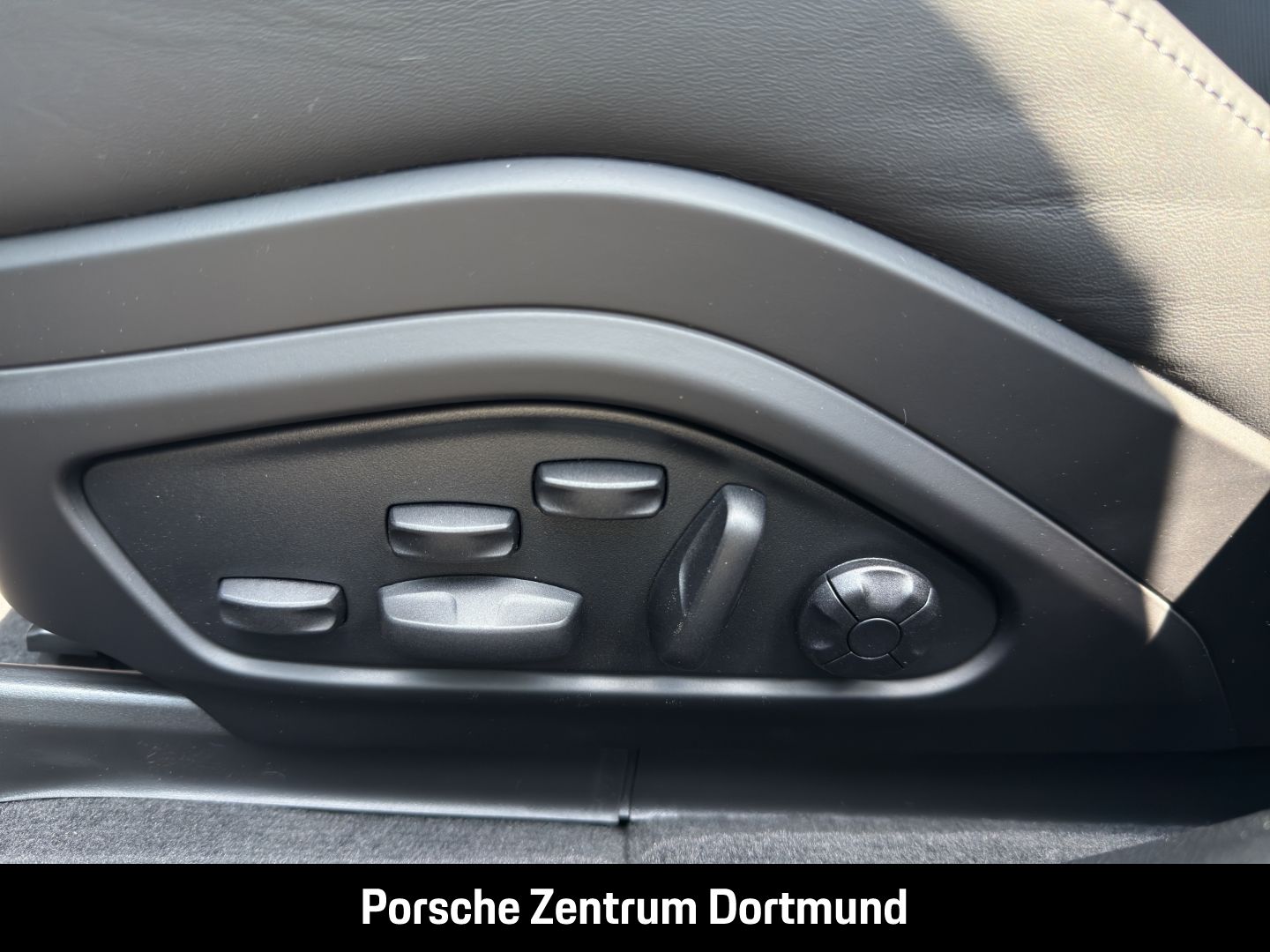 Porsche Panamera 4 E-Hybrid BOSE Surround-View InnoDrive