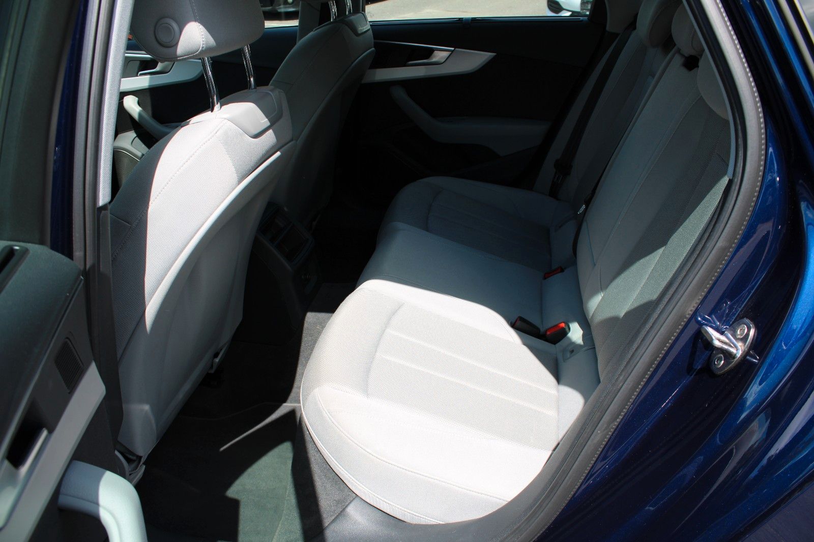 Audi A4 Avant 40 TDI - Samsaru's Car Outlet