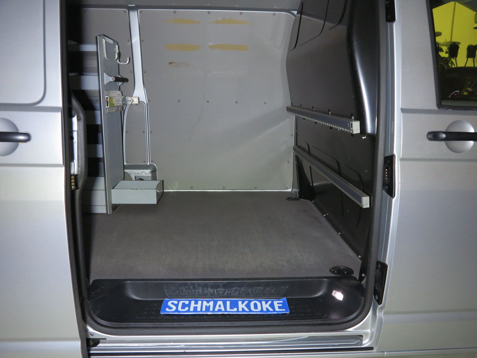 Volkswagen Transporter T6.1 TDI2.0 SCR DSG7 Lang Navi Klima