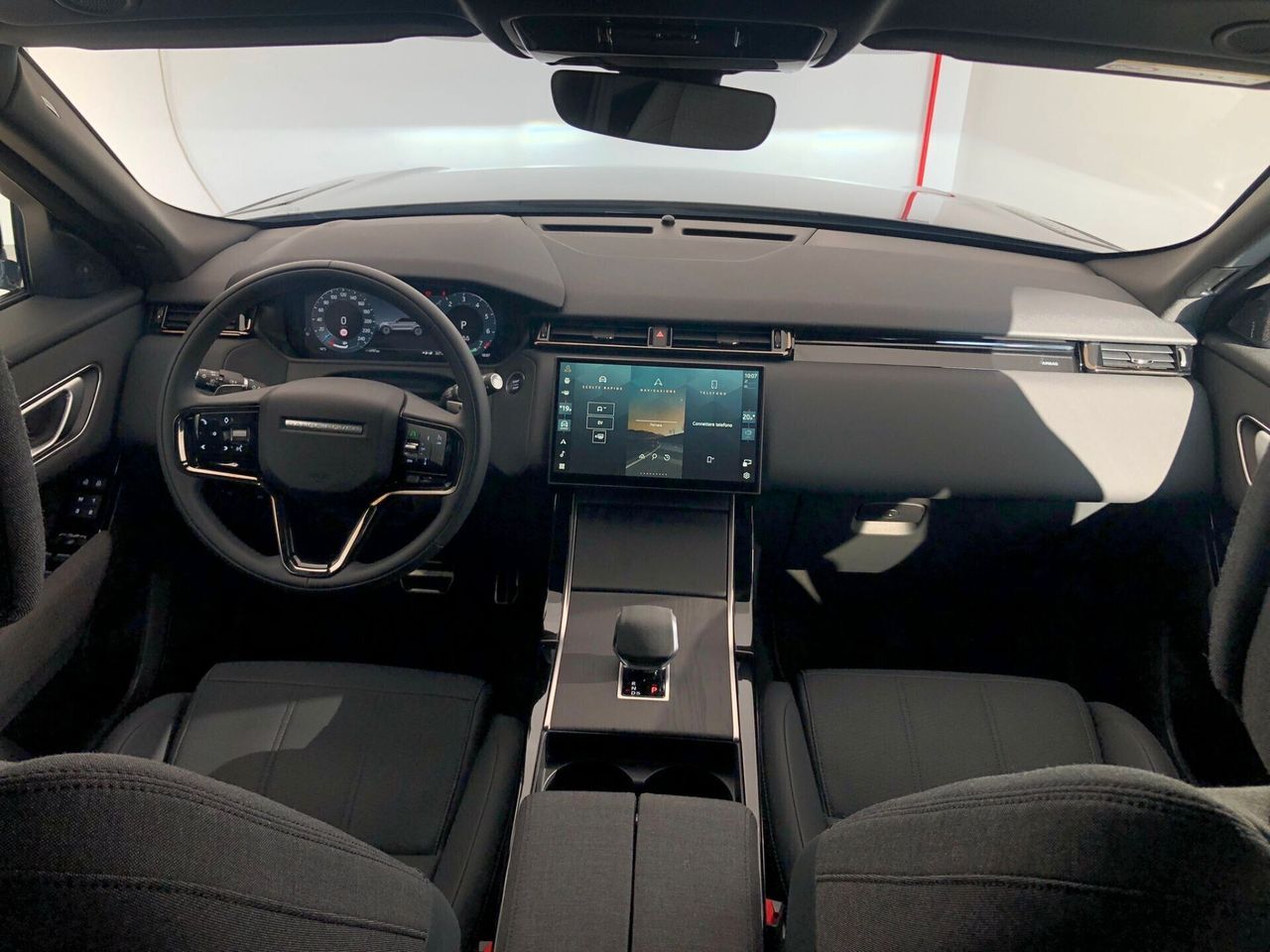 Range Rover Velar Range Rover Velar 2 - Samsaru's Car Outlet