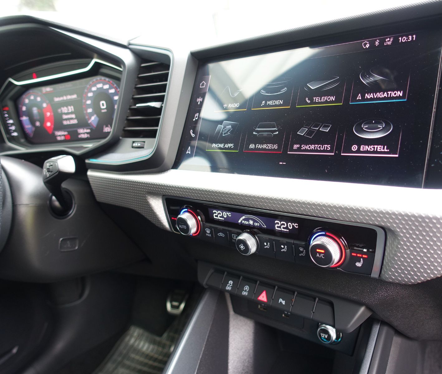 Audi A1 30 TFSI S line Sportback - Samsaru's Car Outlet