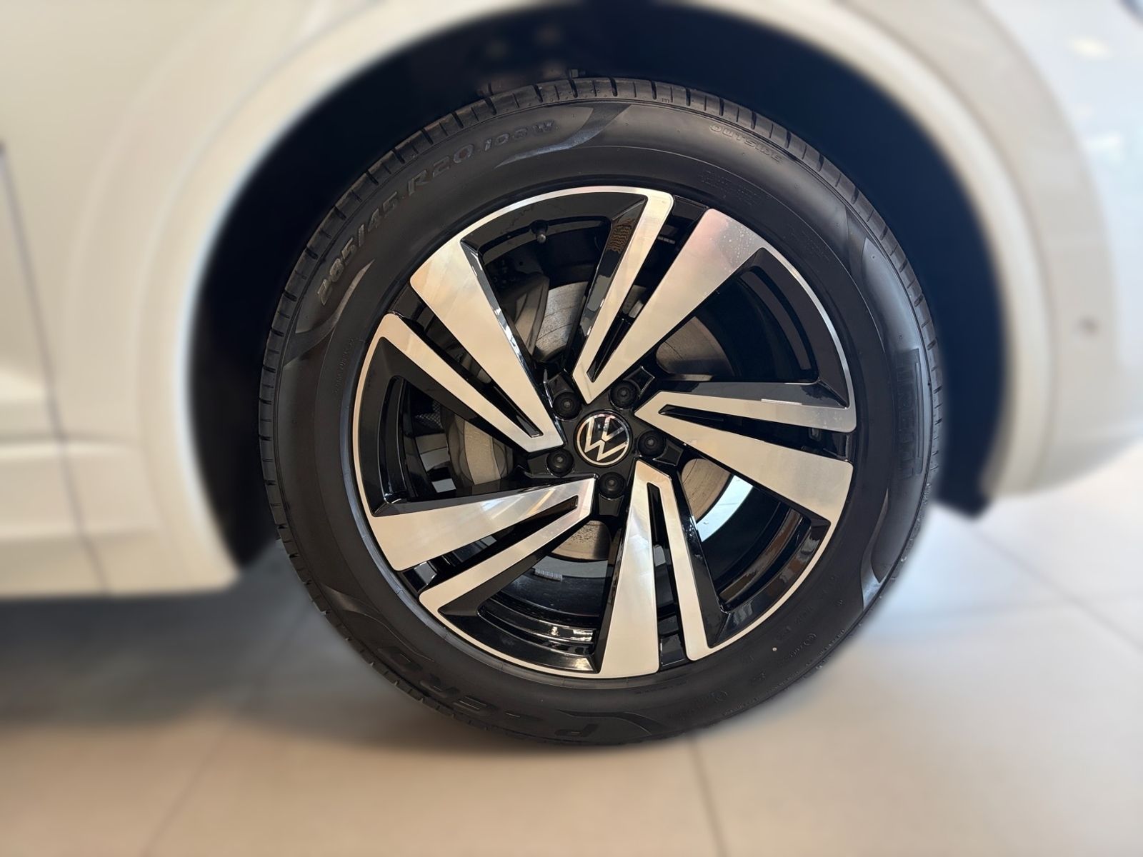 Volkswagen Touareg R-Line 3,0 l V6 TDI Final Edition