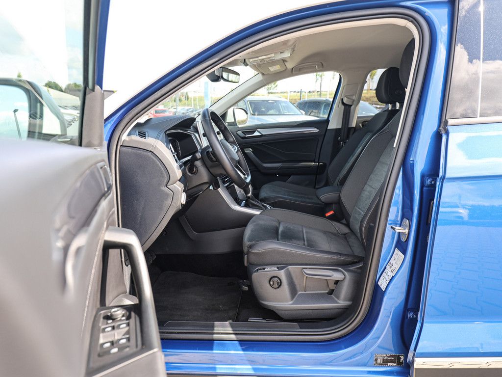 Volkswagen T-Roc Style 1.5 l TSI DSG - Samsaru's Car Outlet