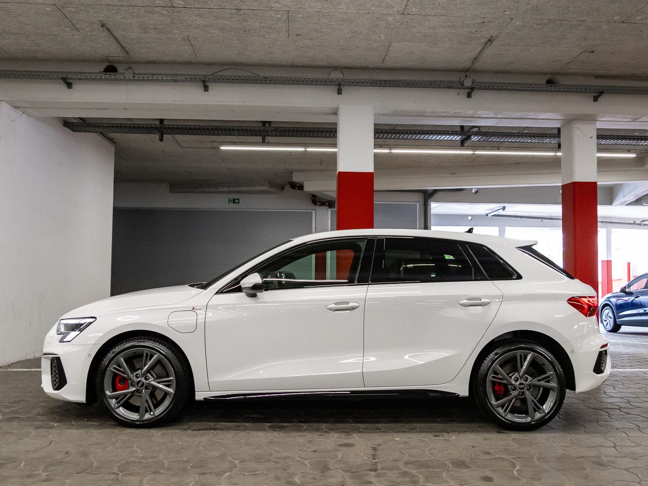 Audi A3 Sportback 45 TFSI e S line - Samsaru's Car Outlet