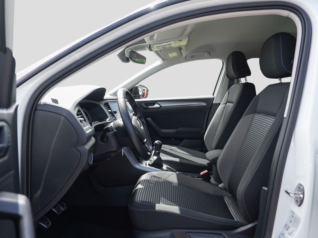 Volkswagen T-Roc 1.5 TSI Active - Samsaru's Car Outlet