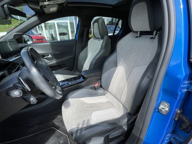 Peugeot 208 PureTech 130 EAT8 GT Pack - Samsaru's Car Outlet