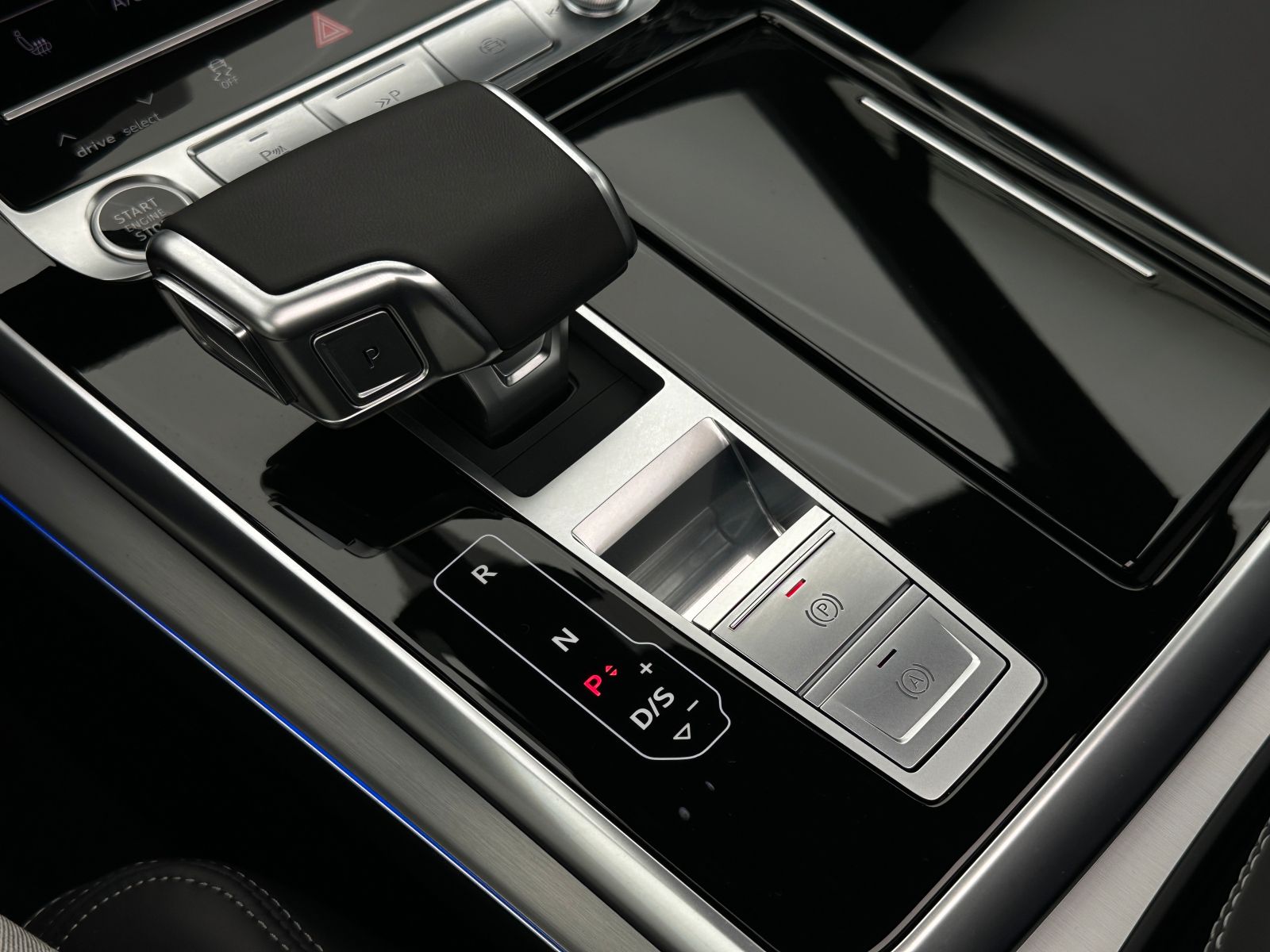 Audi Q7 50 TDI quattro +S-LINE+PANO+B&O+360+RAUTE+AHK