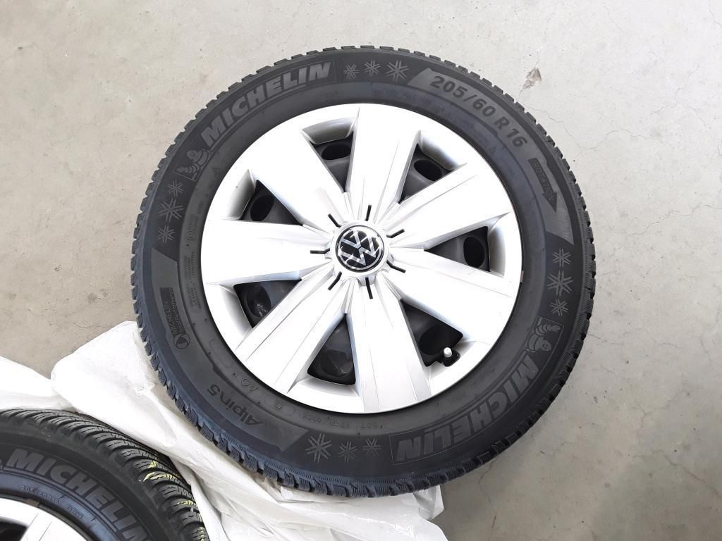 Volkswagen T-Roc Comfortline 1.5 TSI - Samsaru's Car Outlet