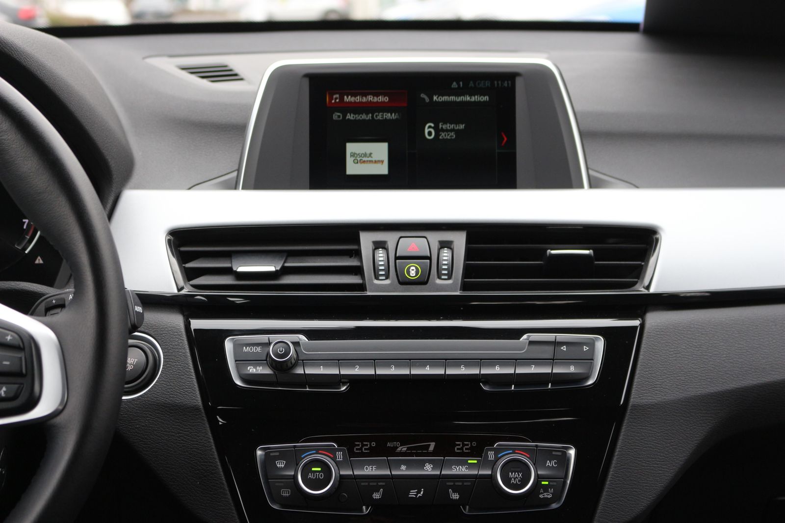 BMW X1 xDrive25e Advantage - Samsaru's Car Outlet