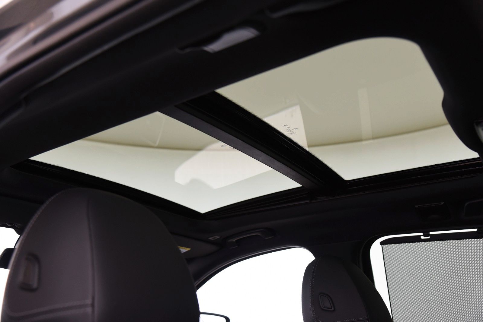 BMW 320d Touring xDrive M Sport - Samsaru's Car Outlet