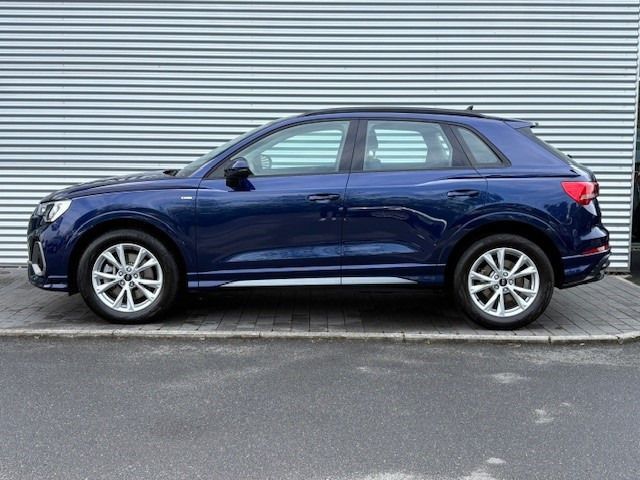 Audi Q3 40 TFSI QUATTRO S LINE - Samsaru's Car Outlet