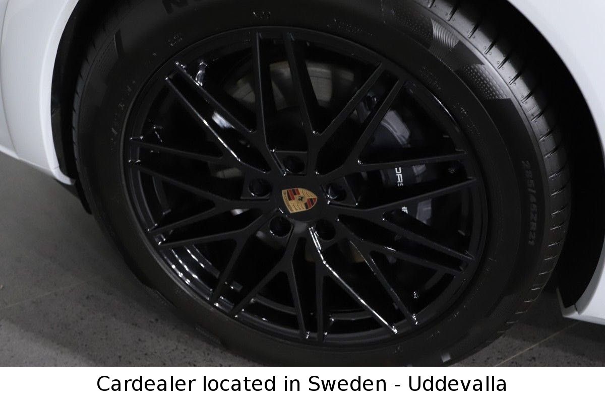 Porsche Cayenne Coupe E-Hybrid 470HP PASS-DISPLAY *VAT*