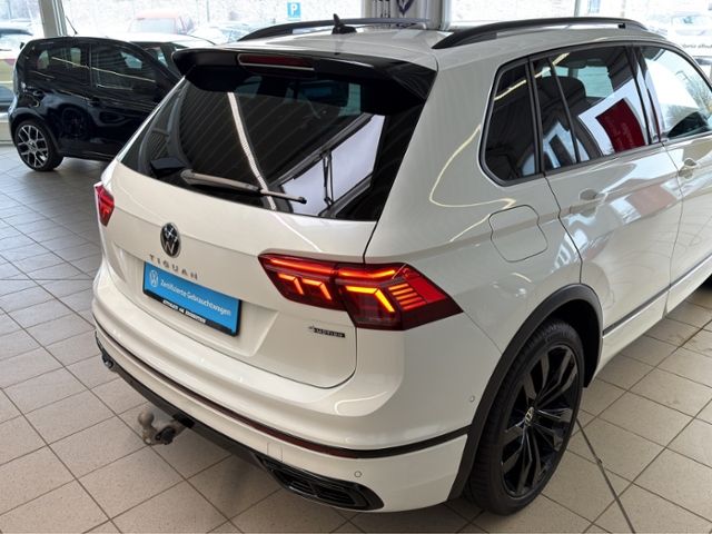 Volkswagen Tiguan 2.0TSI 4M R-Line Matrix/AHK/Pano/HK/20"