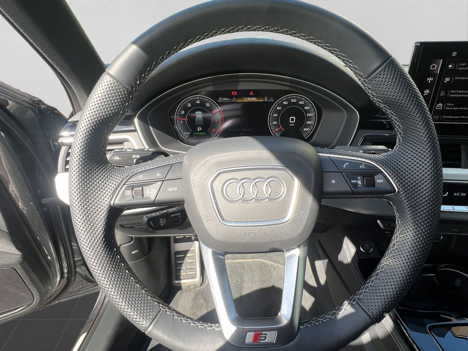 Audi A4 Avant 40 TFSI Q 2x S LINE MATRIX AHK LM19 KAM