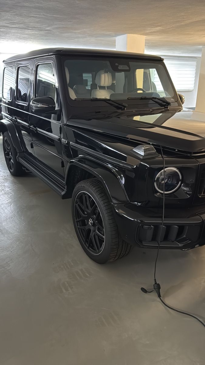 Mercedes-Benz G 63 AMG - Samsaru's Car Outlet